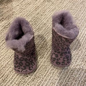 Baby uggs!